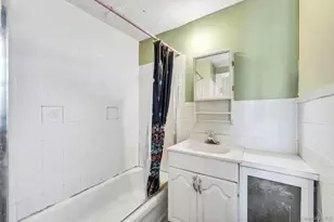 46 Peters Ave, Hempstead, NY 11550 - Photo 13