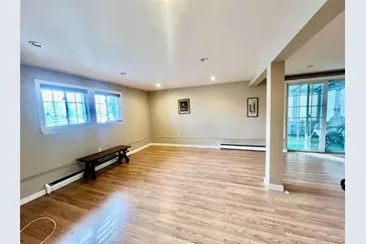 366 Carvel Avenue, Cedarhurst, NY 11516 - Photo 11