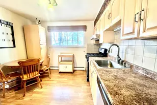 366 Carvel Ave, Cedarhurst, NY 11516 - Photo 5