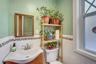 5625 Post Rd, Bronx, NY 10471 - Photo 5