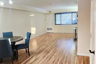 199 Pointe Cir N, Coram, NY 11727 - Photo 5