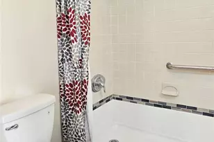 199 Pointe Cir N, Coram, NY 11727 - Photo 13