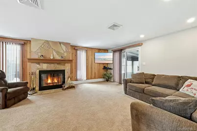 26 Charles Circle, Islip, NY 11751 - Photo 19