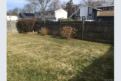 26 Charles Circle, Islip, NY 11751 - Photo 37