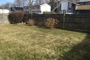 26 Charles Cir, Islip, NY 11751 - Photo 37