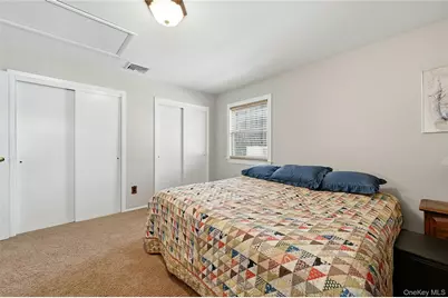 26 Charles Circle, Islip, NY 11751 - Photo 17