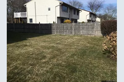 26 Charles Circle, Islip, NY 11751 - Photo 35