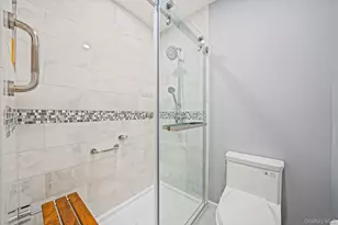 101 Flair Ct E, Saint James, NY 11780 - Photo 21