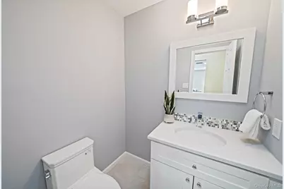 101 Flair Court E, Saint James, NY 11780 - Photo 11