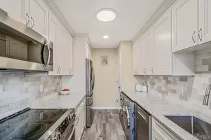 101 Flair Ct E, Saint James, NY 11780 - Photo 13