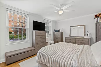1350 Midland Avenue #1O, Bronxville, NY 10708 - Photo 17
