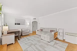 1350 Midland Ave, Bronxville, NY 10708 - Photo 15