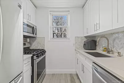 1350 Midland Avenue #1O, Bronxville, NY 10708 - Photo 5