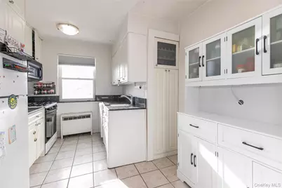 15 Beach Roads #3A, Great Neck, NY 11023 - Photo 9