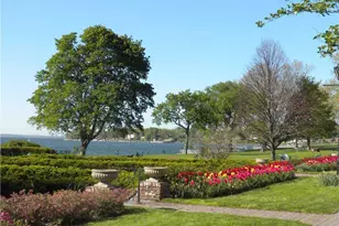 15 Beach Roads, Great Neck, NY 11023 - Photo 21