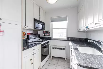 15 Beach Roads #3A, Great Neck, NY 11023 - Photo 11