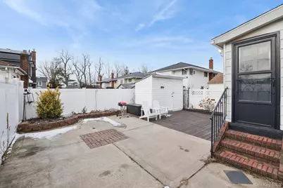 46 Benedict Avenue, Valley Stream, NY 11580 - Photo 27