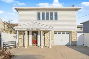 95-11 164th Ave, Howard Beach, NY 11414 - Photo 1