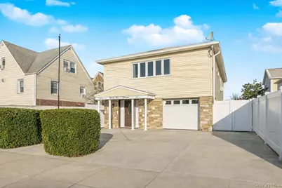 95-11 164th Avenue, Howard Beach, NY 11414 - Photo 3