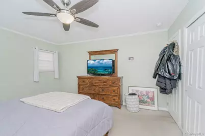 95-11 164th Avenue, Howard Beach, NY 11414 - Photo 27