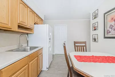 95-11 164th Avenue, Howard Beach, NY 11414 - Photo 13