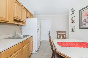 95-11 164th Ave, Howard Beach, NY 11414 - Photo 13