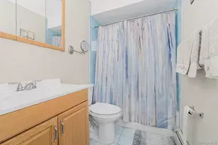 95-11 164th Ave, Howard Beach, NY 11414 - Photo 25