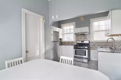262 N Fulton Avenue, Fleetwood, NY 10552 - Photo 3