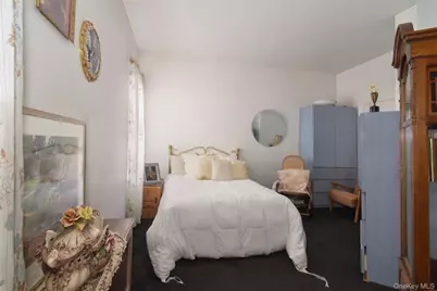 262 N Fulton Avenue, Fleetwood, NY 10552 - Photo 9