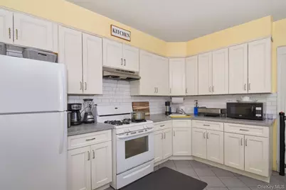 262 N Fulton Avenue, Fleetwood, NY 10552 - Photo 21