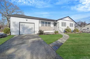 45 Oaklawn Ave, Farmingville, NY 11738 - Photo 3