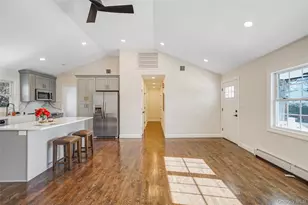 45 Oaklawn Ave, Farmingville, NY 11738 - Photo 9