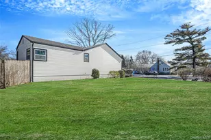 45 Oaklawn Ave, Farmingville, NY 11738 - Photo 39