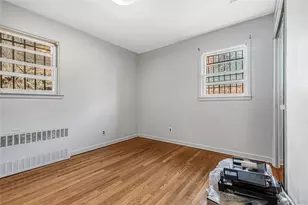 216-47 Sawyer Ave, Queens Village, NY 11427 - Photo 23