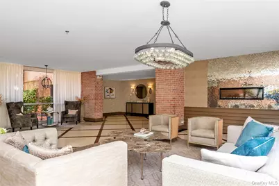 20 Canterbury Road #2C, Great Neck, NY 11021 - Photo 17