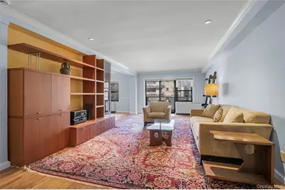 20 Canterbury Road #2C, Great Neck, NY 11021 - Photo 3