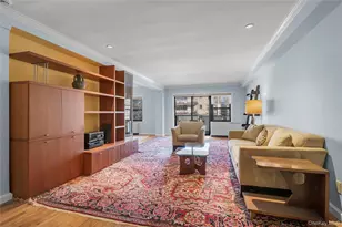 20 Canterbury Rd, Great Neck, NY 11021 - Photo 3