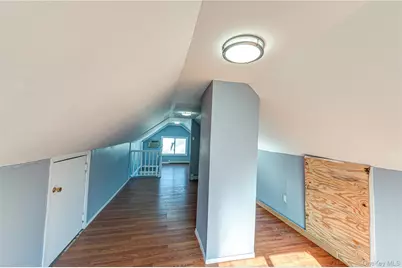 71 Community Road, Bay Shore, NY 11706 - Photo 21