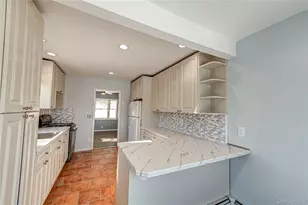 71 Community Rd, Bay Shore, NY 11706 - Photo 3