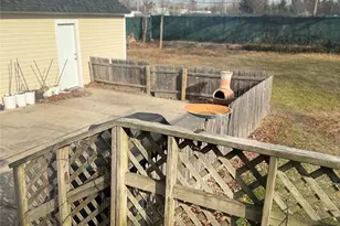 71 Community Rd, Bay Shore, NY 11706 - Photo 7