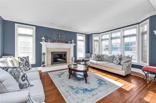 115 Lincoln Ave, Rockville Centre, NY 11570 - Photo 3