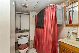 333 E 26th St, Brooklyn, NY 11226 - Photo 21