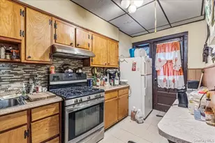 333 E 26th St, Brooklyn, NY 11226 - Photo 11