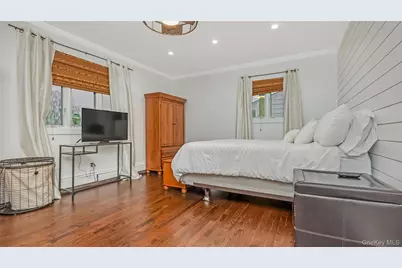 2876 Shore Road, Bellmore, NY 11710 - Photo 27