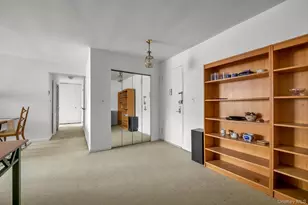 25 Chapel Pl, Great Neck, NY 11021 - Photo 3