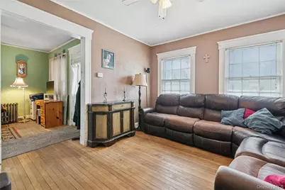 73 Redmond Avenue, Bay Shore, NY 11706 - Photo 9