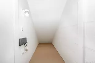 1233 Melville Rd, East Farmingdale, NY 11753 - Photo 17