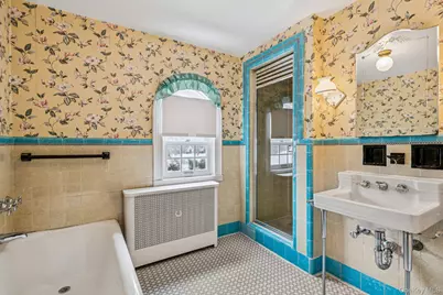 167 Kensington Road, Garden City, NY 11530 - Photo 17