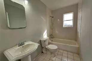 199 Artist Lake Dr, Middle Island, NY 11953 - Photo 9