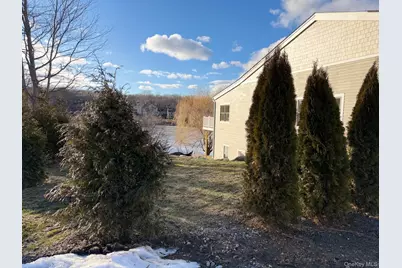 905 Oakridge Common, South Salem, NY 10590 - Photo 13